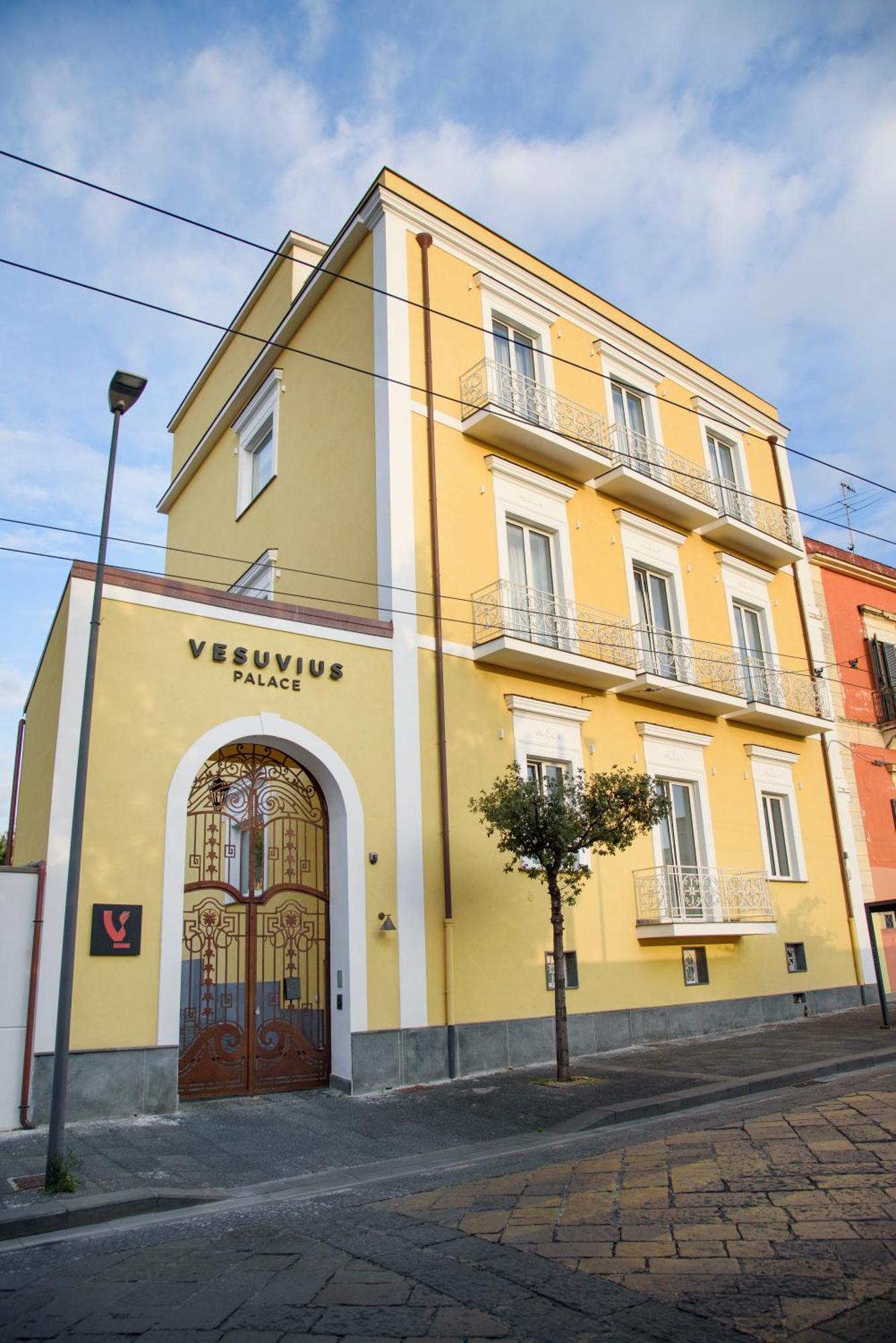 Vesuvius Palace Aparthotel Ерколано Екстериор снимка