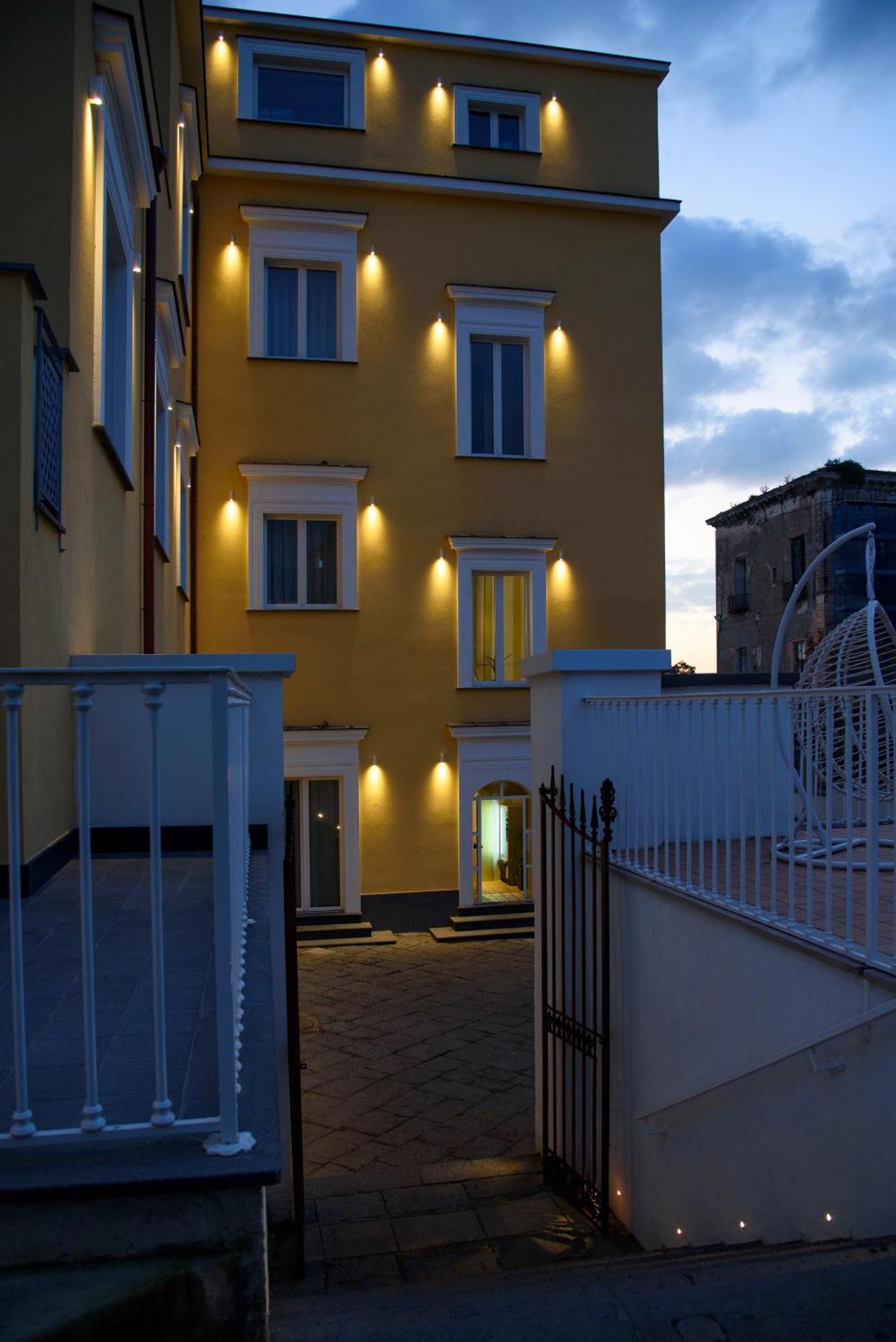 Vesuvius Palace Aparthotel Ерколано Екстериор снимка